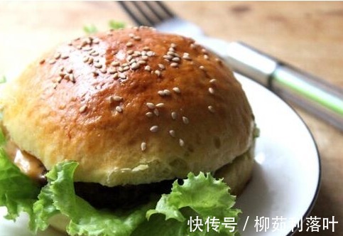 添加|孩子喜欢吃汉堡，自己做干净卫生无添加，料足好吃补钙质，长高个！