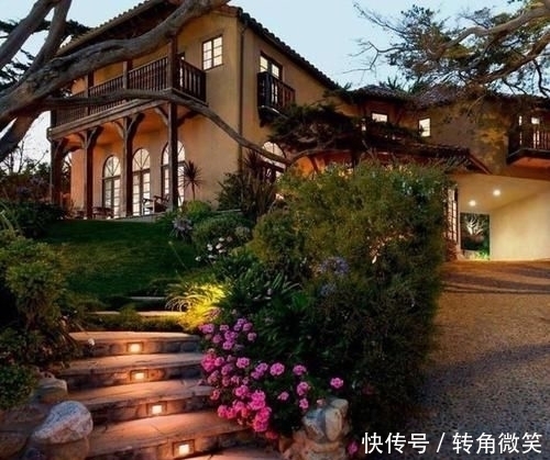 想有个带院子的房子,看花开叶落一辈子,让生活变成一件浪漫的事