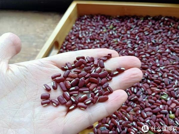 红豆别做豆沙了，加点面粉一卷一蒸，1周早餐搞定，好吃省事儿