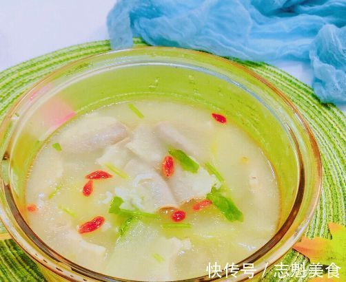 润燥|白露后“秋燥”起,建议多给孩子喝这粥,润燥健脾,初秋吃最合适