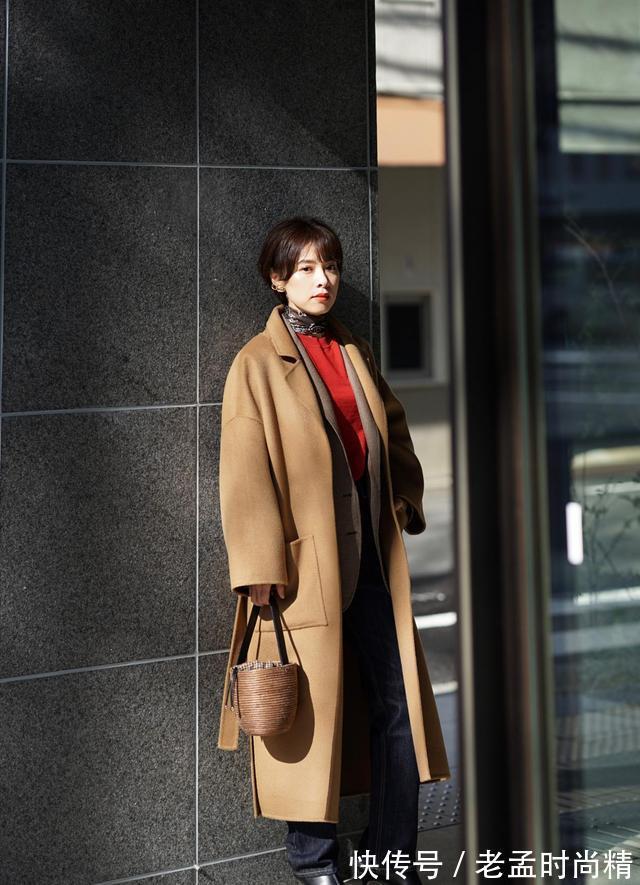 小西装|大衣里面穿什么?四十岁的女性尝试这样搭配,高级时髦又得体