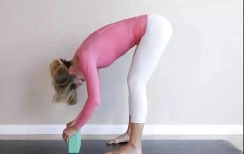 初学者|初学者练瑜伽，练对很重要，这些体式最容易做错！