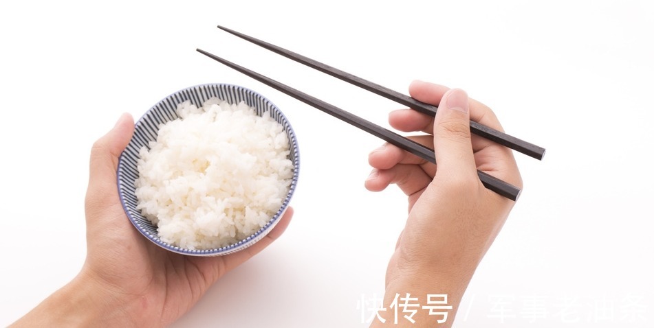 消化|辟谣:米饭放凉了吃,可以预防肠癌还能降低血糖?听听医生怎么说