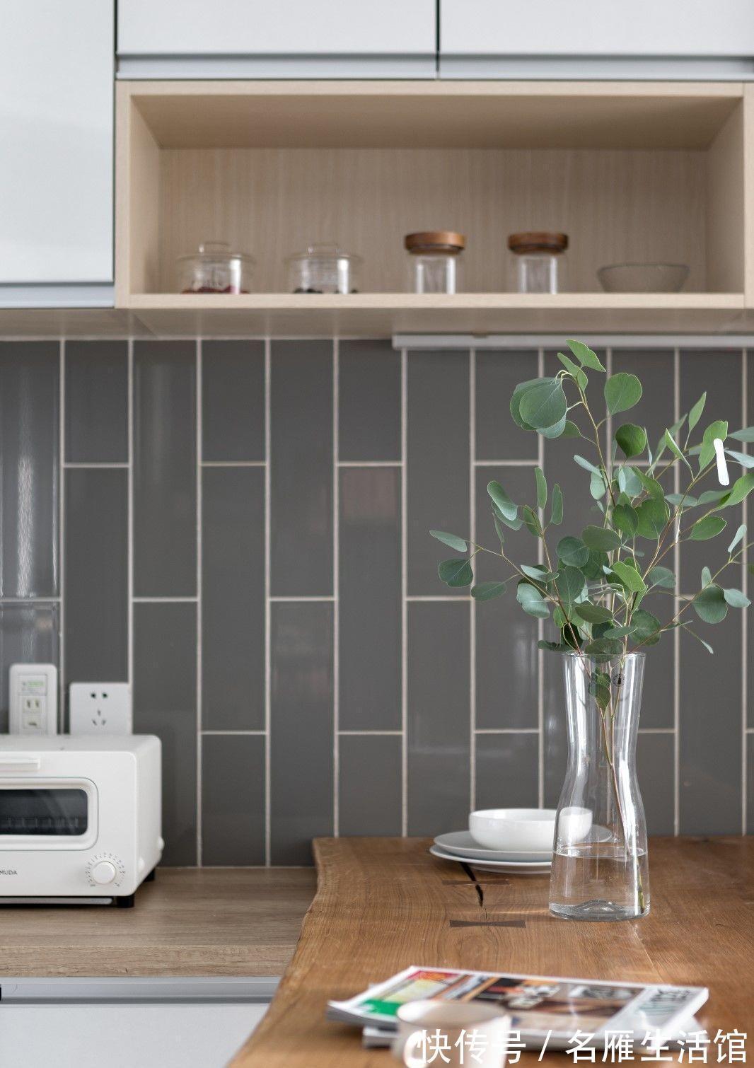 玄關|成都舊房大改造，花費一年的時間只為讓業主滿意，效果讓人驚艷