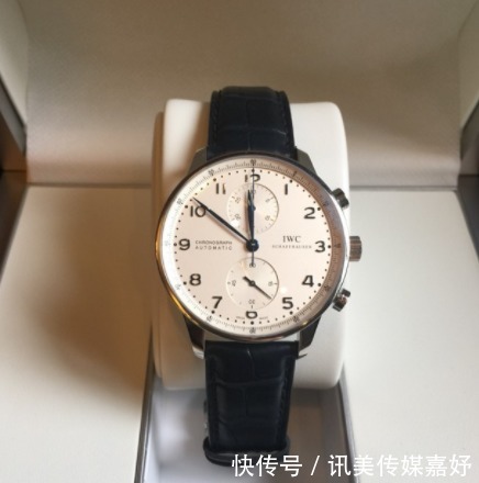 腕表|万国葡计出钢带款了?那么钢带和皮带应该怎么选择呢