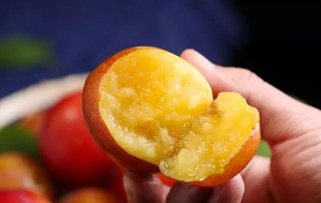 宝妈|这几种水果尽量别给娃吃,尤其是1岁左右的宝宝,辅食添加需谨慎