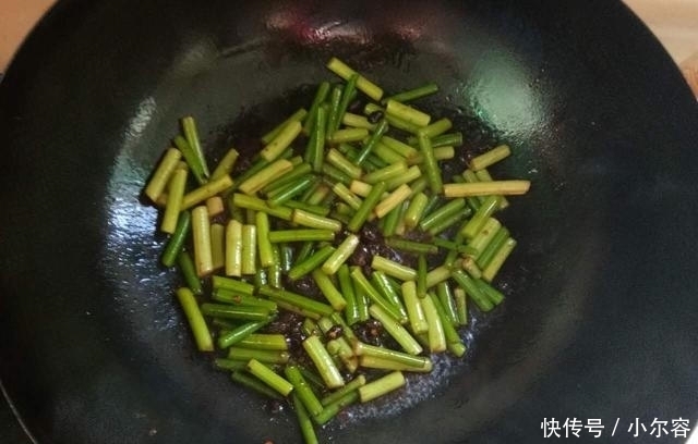 鸡蛋不一样的做法,太好吃了,你一定没试过,孩子超喜欢!