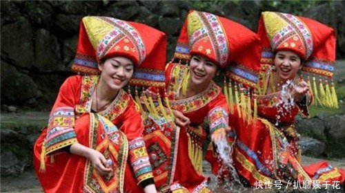 姓氏|处境尴尬的4个姓氏,自己都不好意思读出来,许多人都改名换姓了