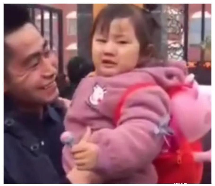 宝宝|宝宝第一天上幼儿园,放学后一直向妈妈重复一句话,萌翻了