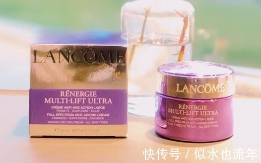 花钰 一年四季都是可以使用面霜推荐:能拥有水润Q弹的触感