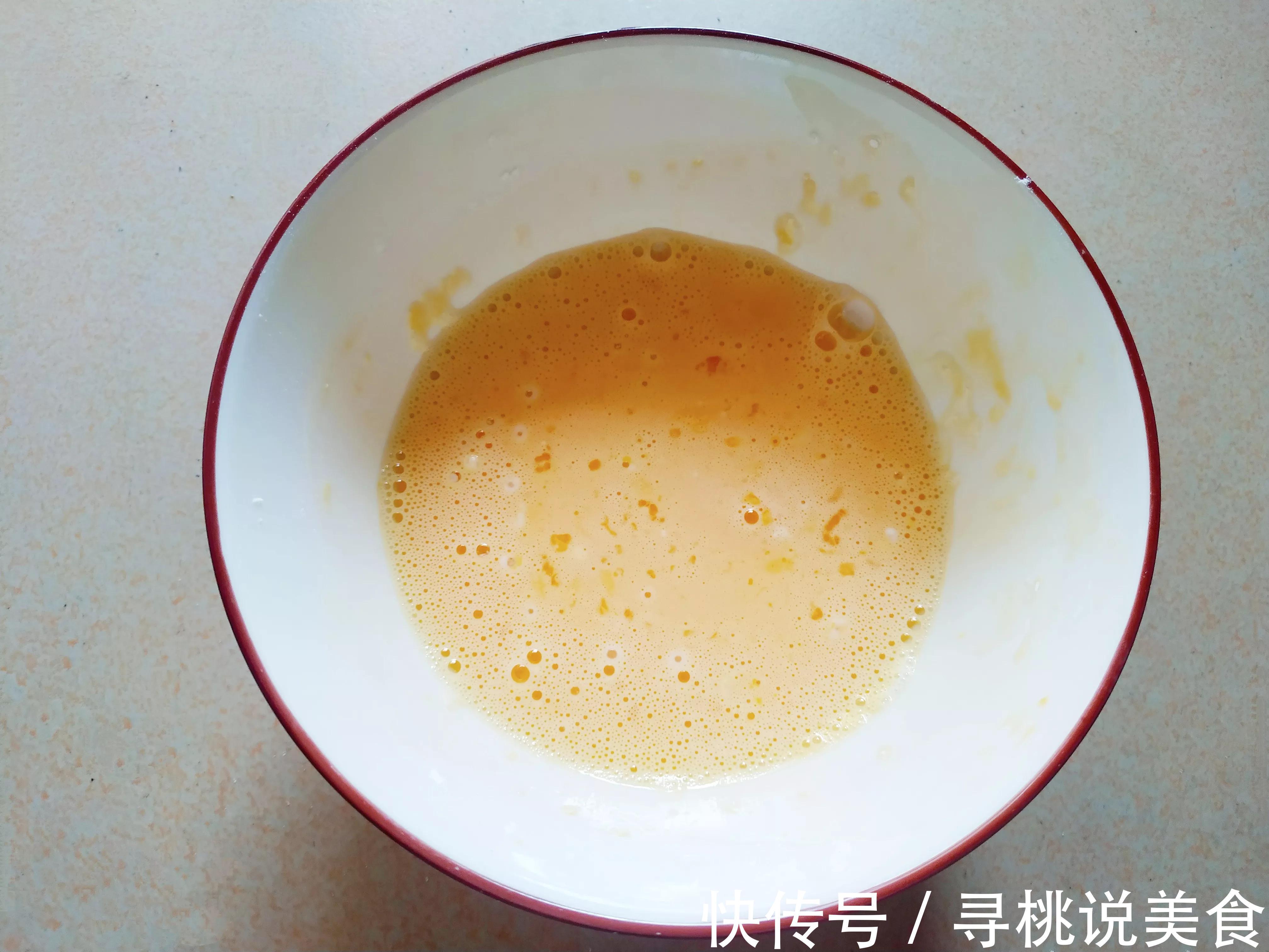 炸馒头片，除了鸡蛋外再加2种料，馒头片酥脆不油腻，久放不回软