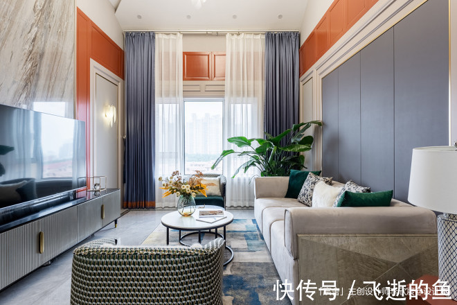 背景墙|125平米顶楼带阁楼，爆改成楼王