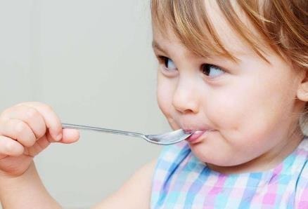 被称为“幼儿杀手”的食物,影响发育和身高,家长仍在给宝宝吃