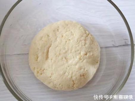苹果|早餐饼新吃法,加1个苹果,不揉面不发面,简单快速香甜好吃