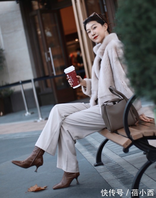 大长腿|入冬怎么穿不土气?建议入手一件“毛茸茸”外套,时髦高级上档次