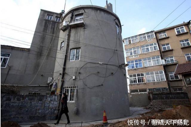 温婉派|五代人住炮楼50多年，墙壁厚72厘米，为装上暖气耗费了10余年