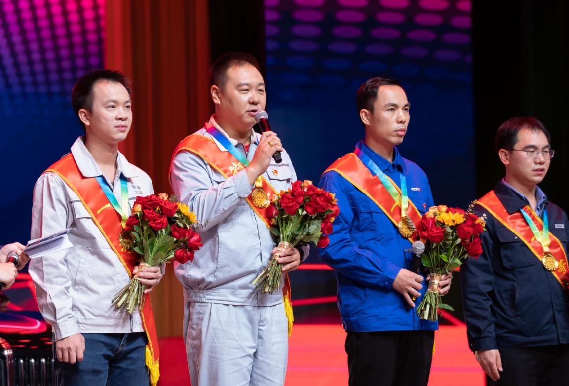 天津一汽@“育班组精英，铸大国重器”“红旗杯”第二届全国机械行业班组长管理技能大赛颁奖典礼隆重举行