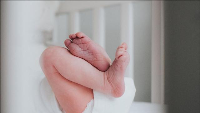 宝宝|养护新生儿宝宝坑太多,10个“带娃禁忌”家长要了解,别做错坑娃