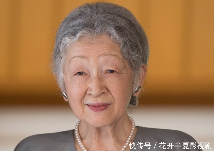 饱受|刚退居幕后的日本太后,一生饱受皇室歧视,死后拒绝和天皇合葬