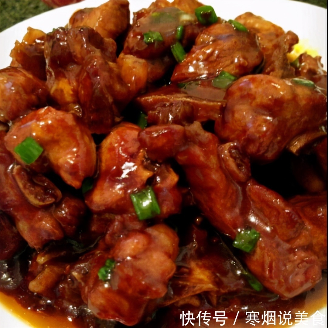 好吃到停不下来的糖醋排骨,秒杀饭店,酸辣可口,软烂入味儿!