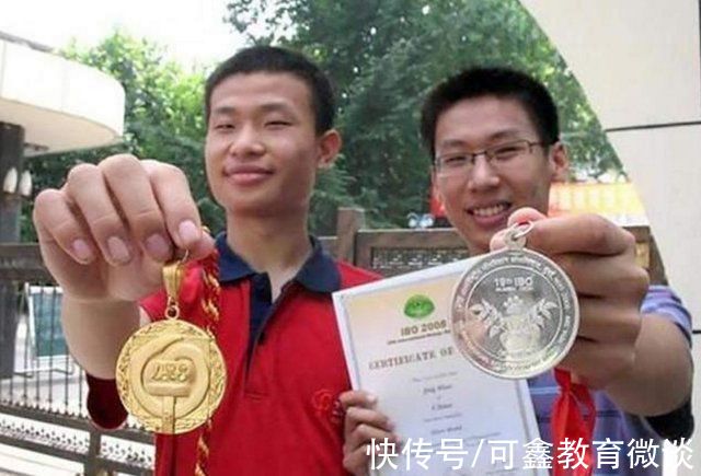 北大$北大“扫地僧”韦东奕,助理教授工资曝光,月薪仅1.2万屈才了?