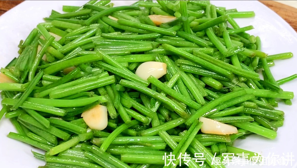南瓜梗|此菜是碱性食物，比莲藕冬瓜都养人，才2元一斤，不懂吃可惜了