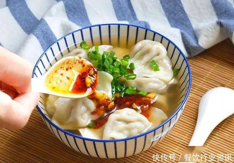 吃剩下的饺子这么做!早餐营养又省事,比现包的还香100倍!