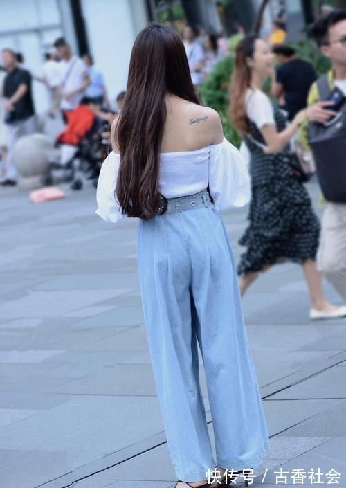 打扮 男人看美女,打扮亮眼重要,还是穿搭性感更重要