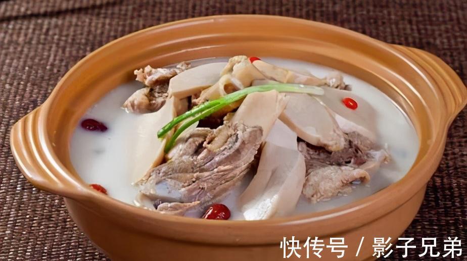 食物|医生 提醒：这3物少给孩子吃，容易积食还伤脾胃，延缓身体发育