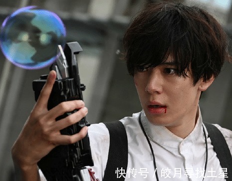 圣剑|假面骑士圣刃还没播就火了，皮套破损让人笑掉大牙，期待后续