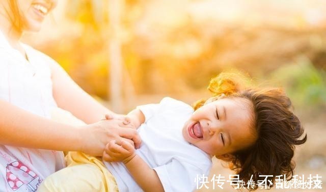 和你在一起|这个游戏很多父母陪孩子玩过,看似其乐融融,对孩子却是种折磨!