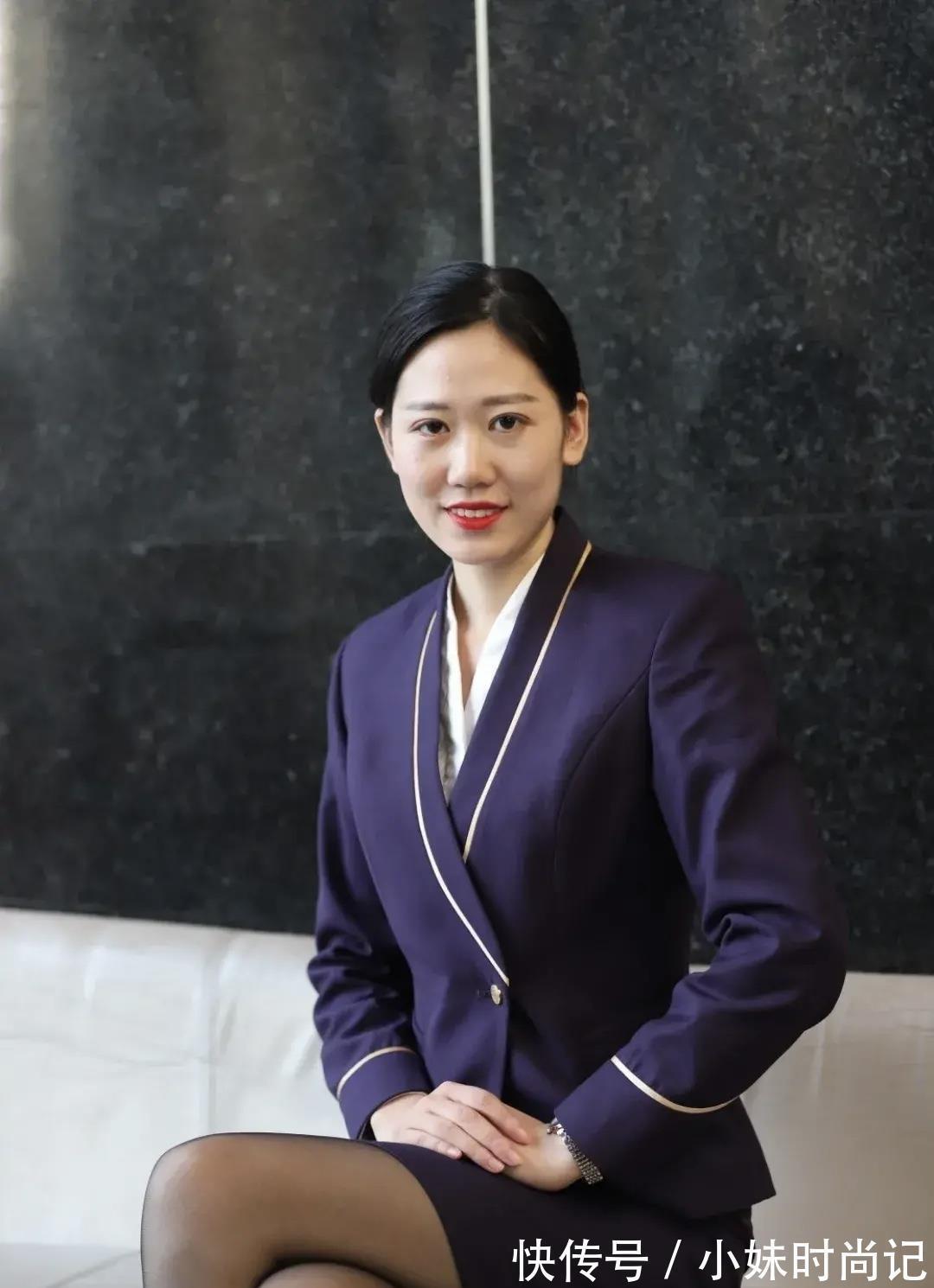 女性 优雅的职业装,成熟稳重精致,独特女性魅力与气质