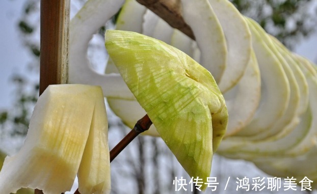 冬天|夏天农村人将这9种蔬菜晒干，3种焯水晒、6种直接晒，冬天炖肉香