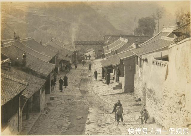 1928年五台山老照片，民国时不如今日香火盛