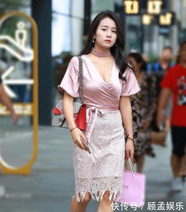 有气质 彰显少女感又有气质的裙子,非粉色裙子莫属了吧!