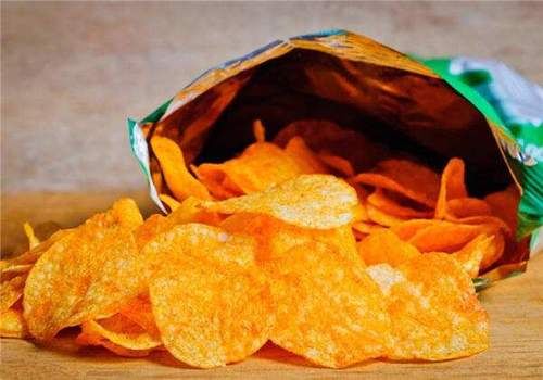  等级|上课偷吃零食“等级划分”，最后一个吃完不被发现的，有特工潜质