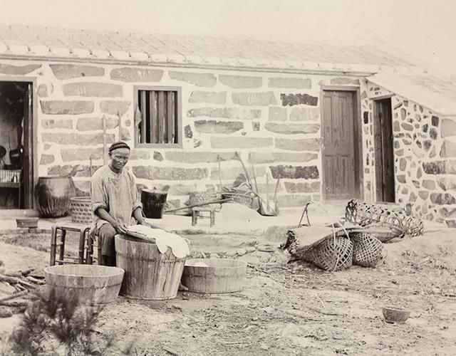 样子|晚清珍稀老照片芝麻官真实样子,一家十口人有九把枪