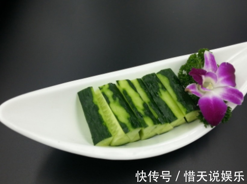黄瓜|凉拌黄瓜时,很多人忽略了两步,难怪黄瓜不清脆,还不入味!