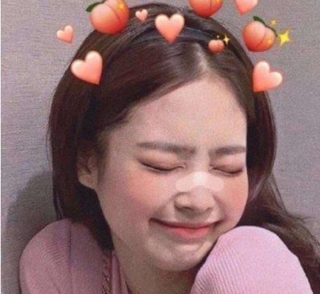 嘴唇|“笑起来好看”的女生,嘴唇会有“3特征”,难怪校花追着问