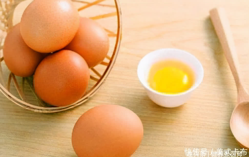 食物|人到中年想长寿，3种食物换着吃，保护肠胃健康，还能排毒抗衰老