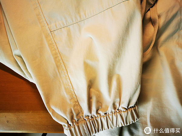 z暑期特惠买什么？ 篇一：U系列宽松束脚休闲裤
