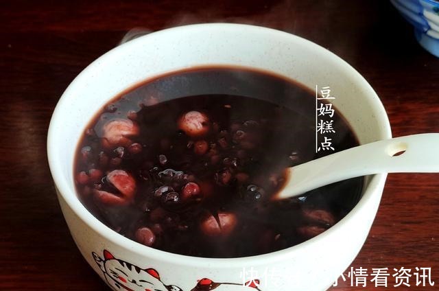黑米|睡前煮,早上喝,这粥每周喝2碗,气色红润不长斑