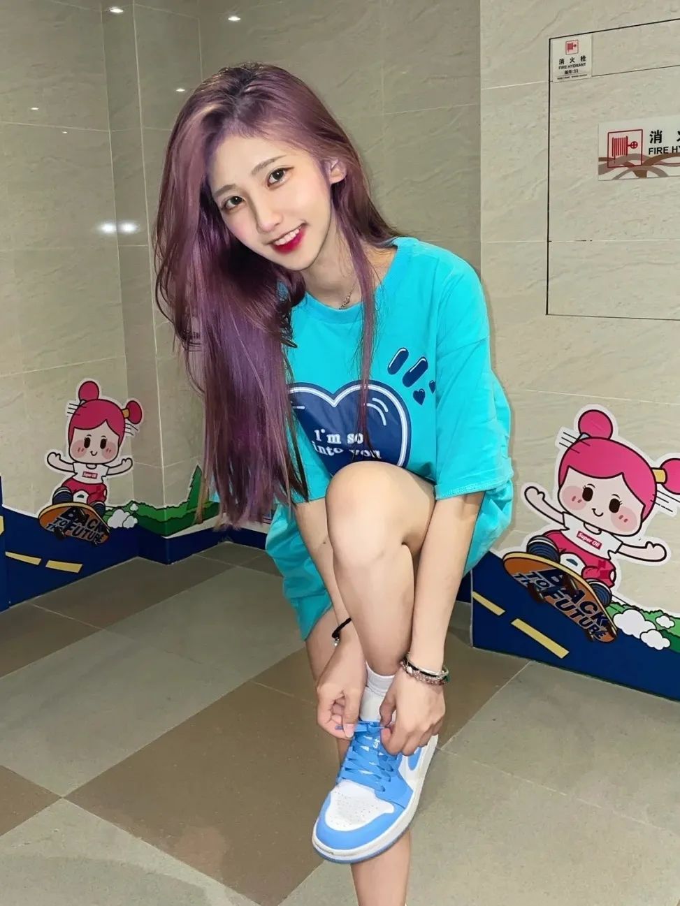 回村的诱惑|拜拜牛油果绿!今夏超火流行色时髦又高级,早穿早美