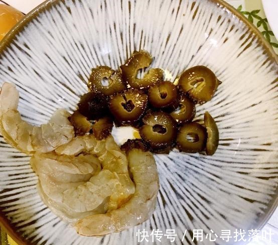 虾仁|这是一道海鲜粥，味道鲜美，营养更不用说！