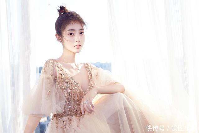 女生想要养出“干净脸”，建议坚持4个好习惯，皮肤紧致更白皙！