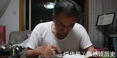 电子书|从“环卫大叔藏书7000册”看，纸质书为何还有这么大的魅力？