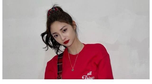 节目|周洁琼和《跑男》格格不入令人尴尬,但却打开了节目逆袭的突破口