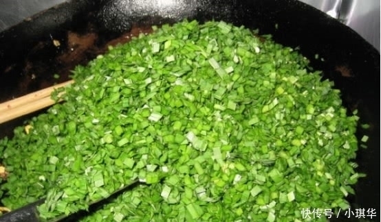 调韭菜馅时，两种东西是不能放的，水饺又腥又难吃！