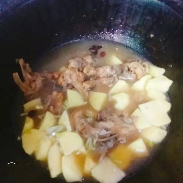 土豆|吃1个它,相当于吃了8个苹果,4个梨,1块钱一斤,家家必备!