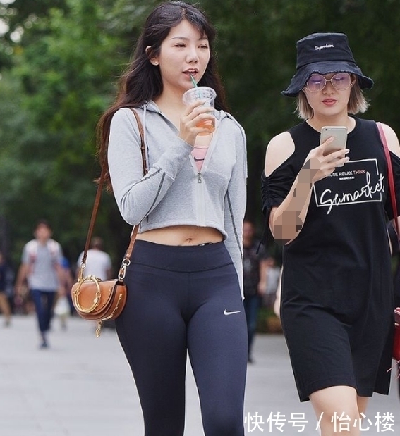 紧身打底裤:俏丽迷人的小姐姐,绽放魅力怡人的女性气息